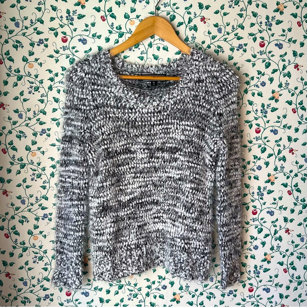 y2k fluffy fuzzy pullover sweater size small